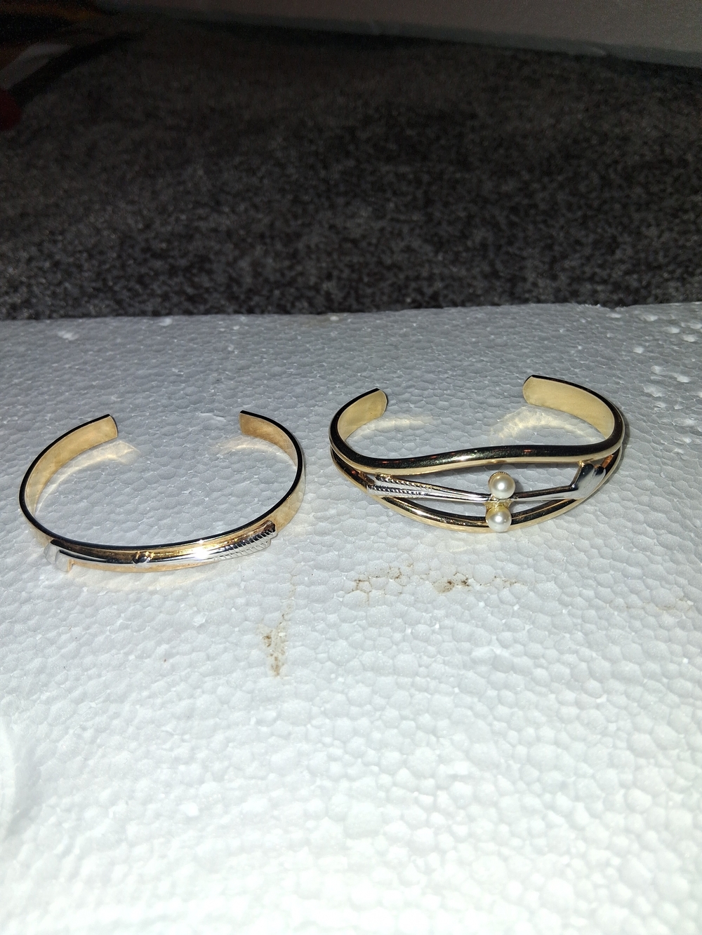 Vintage Gold Tone Cuff Bracelet Lot 2pc Mid Century Arrow Golf Theme Open Bangle